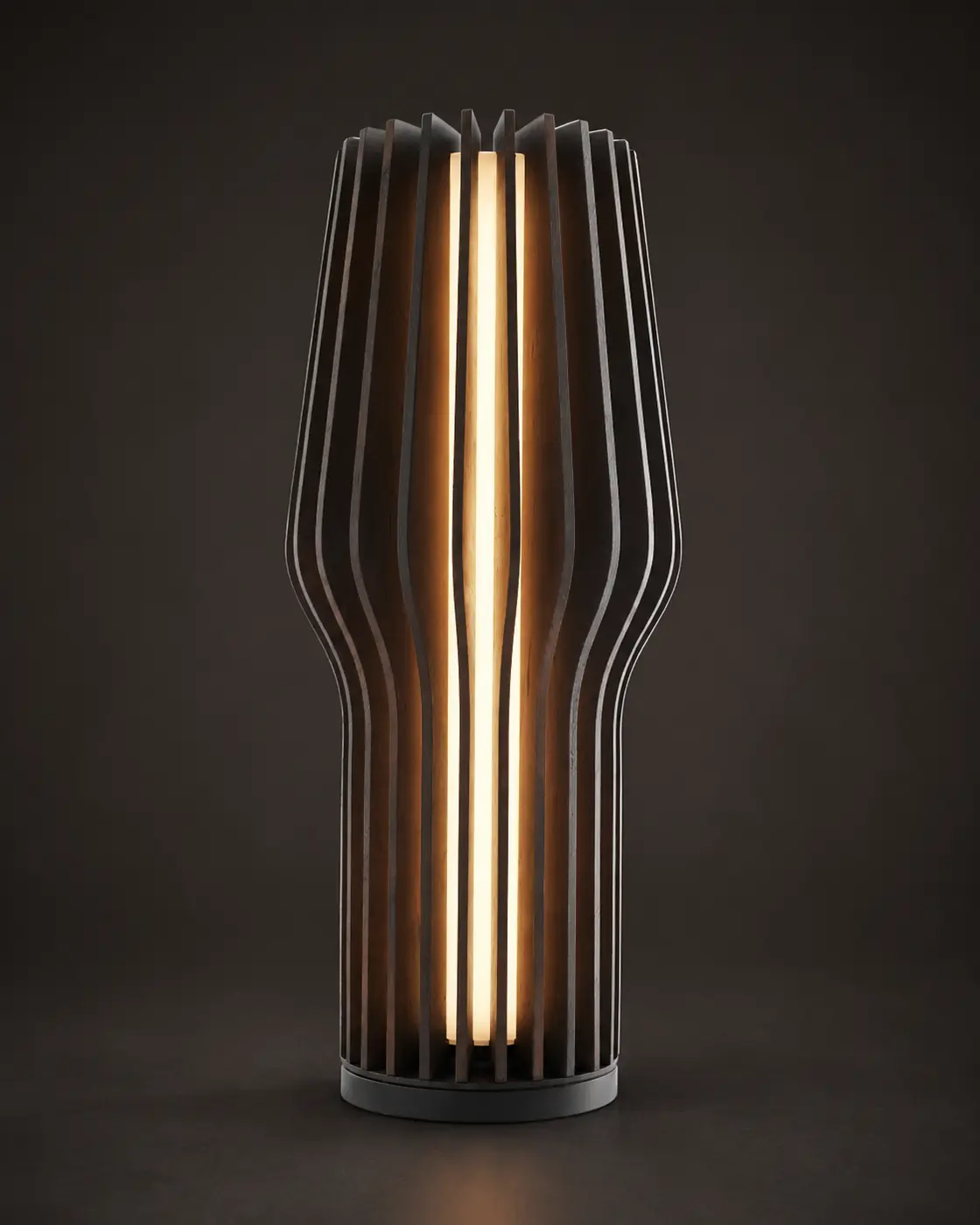 Tower, шоколадный, свет включён